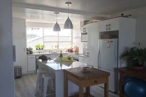 Photo of property in 1 Aurora Street, Petone, Lower Hutt, 5012