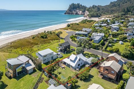 Photo of property in 15 Moray Place, Whiritoa, Whangamata, 3691