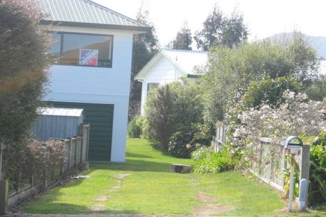 Photo of property in 2/12 Logan Avenue, Wharewaka, Taupo, 3330