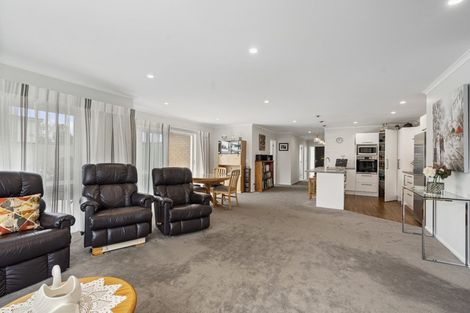 Photo of property in 30 Wallath Road, Westown, New Plymouth, 4310