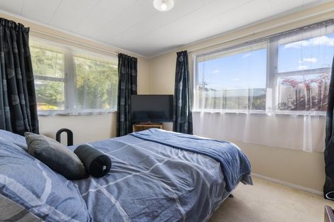 Photo of property in 2 Hawk Place, Selwyn Heights, Rotorua, 3015