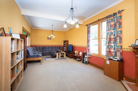 Photo of property in 27 Napier Terrace, Hospital Hill, Napier, 4110