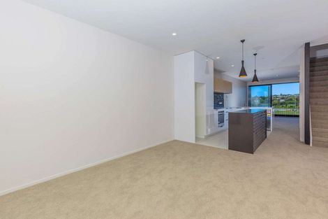 Photo of property in 18/4 Stables Lane, Silverdale, 0932