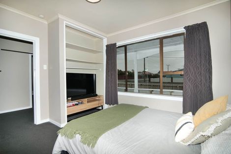 Photo of property in 91 Derby Street, Westport, 7825