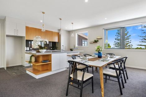 Photo of property in 7 Trident Place, Shelly Park, Auckland, 2014