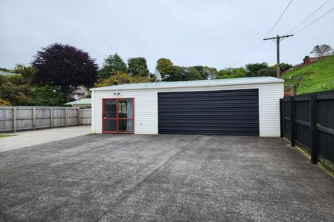 Photo of property in 132 Huatoki Street, Frankleigh Park, New Plymouth, 4310