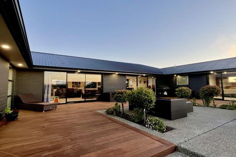 Photo of property in 9 Court Of Ascot, Seaward Bush, Invercargill, 9812