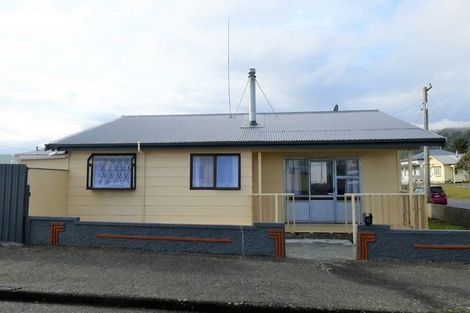 Photo of property in 15 O'grady Street, Blaketown, Greymouth, 7805