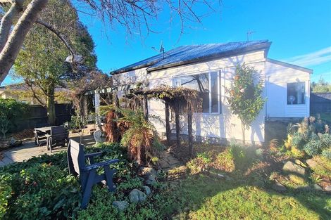 Photo of property in 78 Englefield Road, Northwood, Christchurch, 8051