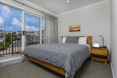 Photo of property in 4a Makura Road, Long Bay, Auckland, 0630
