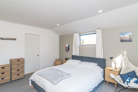 Photo of property in 121 Queens Road, Waikanae Beach, Waikanae, 5036