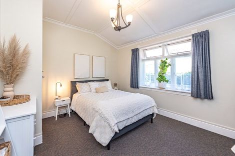 Photo of property in 2 Godwin Crescent, College Estate, Whanganui, 4500