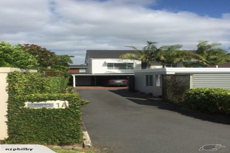 Photo of property in 1/1 Sylvan Park Avenue, Milford, Auckland, 0620