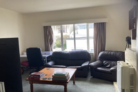 Photo of property in Hamilton Flats, 4/9 Hawker Street, Mount Victoria, Wellington, 6011