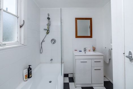 Photo of property in 106 Fox Street, Featherston, 5710