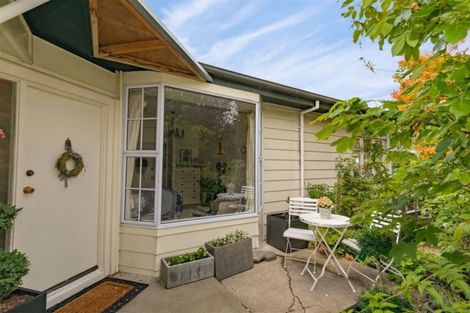 Photo of property in 17 Alpha Avenue, Strowan, Christchurch, 8052