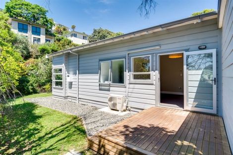 Photo of property in 30 Coote Road, Bluff Hill, Napier, 4110