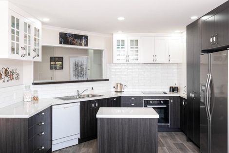 Photo of property in 3/212 Grove Road, Mayfair, Hastings, 4122