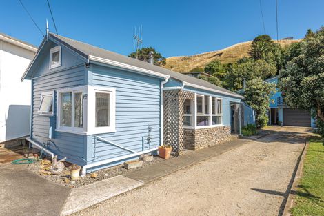 Photo of property in 25-27 Mowhanau Drive, Kai Iwi, Whanganui, 4574