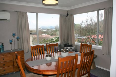 Photo of property in 10 Kinmont Crescent, Kinmont Park, Mosgiel, 9024