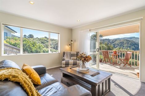 Photo of property in 5 Frankie Stevens Place, Riverstone Terraces, Upper Hutt, 5018
