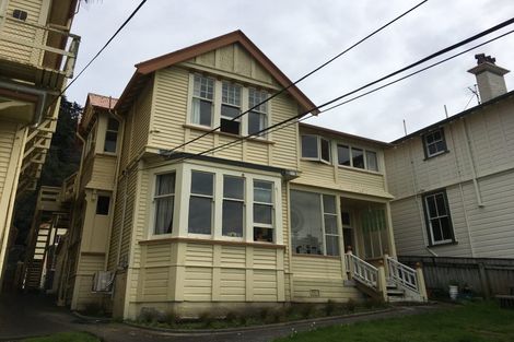 Photo of property in 21 Burnell Avenue, Thorndon, Wellington, 6011