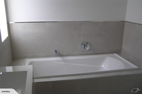 Photo of property in 39 Whenuapai Drive, Whenuapai, Auckland, 0618