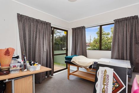 Photo of property in 6 Camellia Place, Hamilton Lake, Hamilton, 3204