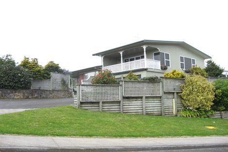 Photo of property in 37 Pitcairn Street, Oakura, 4314