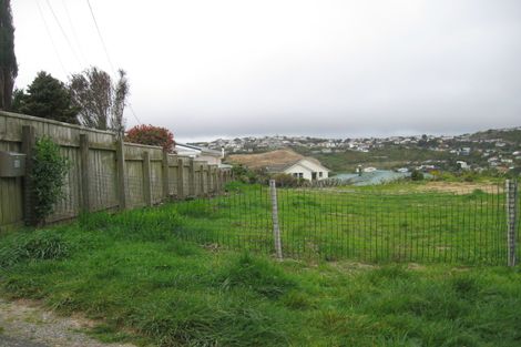 Photo of property in 17 Monowai Road, Johnsonville, Wellington, 6037