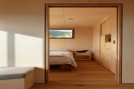 Photo of property in 105 Garden Road, Piha, New Lynn, 0772