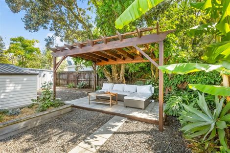 Photo of property in 9 Paewai Road, Glen Eden, Auckland, 0602