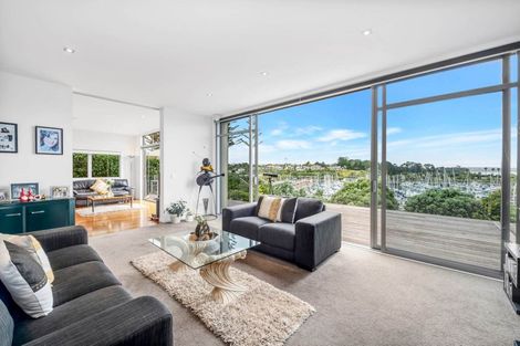 Photo of property in 81 Pine Harbour Parade, Beachlands, Auckland, 2018