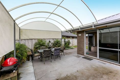 Photo of property in 37 Ainslee Street, Highlands Park, New Plymouth, 4312
