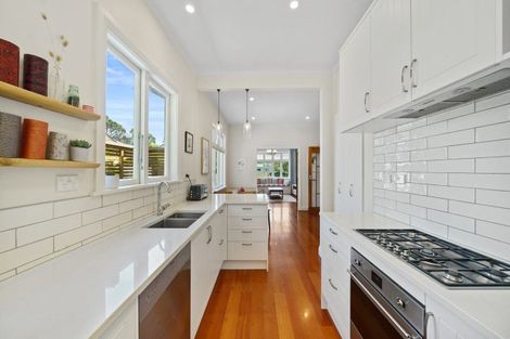 Photo of property in 31 Crofton Road, Ngaio, Wellington, 6035