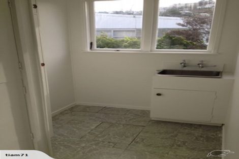 Photo of property in 16b Aparima Avenue, Miramar, Wellington, 6022