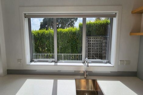 Photo of property in 1/246 Courtenay Street, Strandon, New Plymouth, 4312