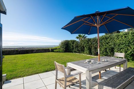 Photo of property in 251 Clifton Road, Te Awanga, 4102