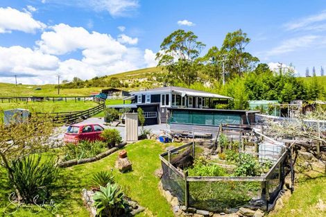Photo of property in 2305 State Highway 12, Paparoa, 0571