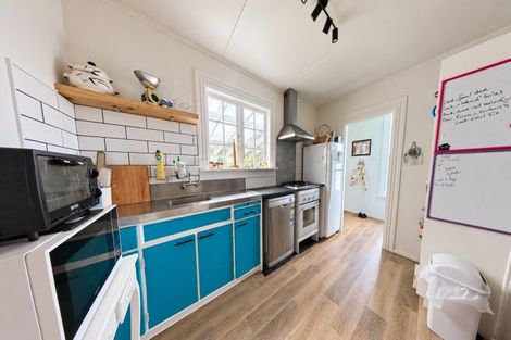 Photo of property in 100 Broadway, Carterton, 5713