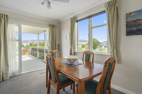 Photo of property in 67 Gawler Street, Te Horo Beach, Otaki, 5581