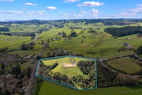 Photo of property in 30 Hull Road, Waitoki, Kaukapakapa, 0871