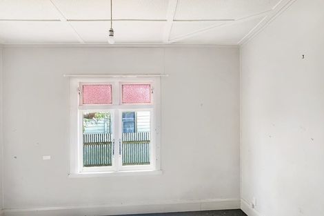 Photo of property in 32 Tennyson Street, Dannevirke, 4930