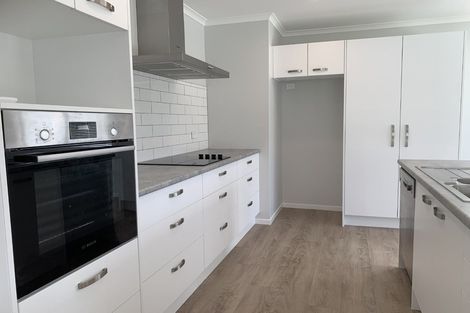 Photo of property in 4 Kingi Te Ahoaho Place, Otaki, 5512