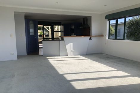 Photo of property in 8 Swann Beach Road, Stanmore Bay, Whangaparaoa, 0932