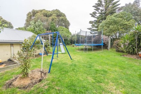 Photo of property in 6 Titoki Street, Castlecliff, Whanganui, 4501