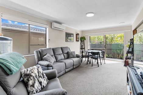 Photo of property in 23b Stoke Street, Westown, New Plymouth, 4310