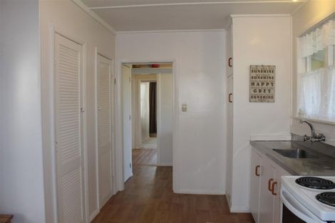 Photo of property in 18 Rangatira Drive, Mangakino, 3421