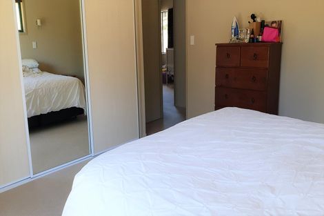 Photo of property in 136 Stratford Drive, Cable Bay, 0420