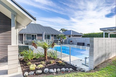 Photo of property in 20 Tunbridge Wells, Ohau, Levin, 5570